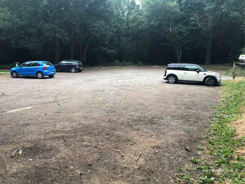 (RH8) Oxted - Moorhouse Road — foto 2