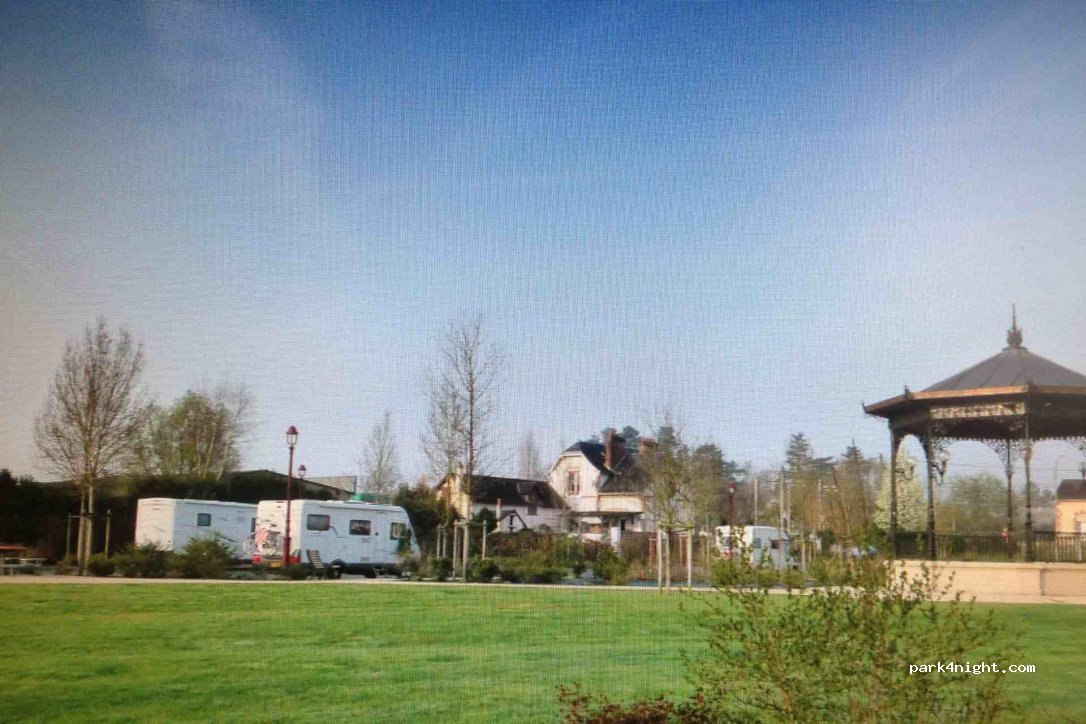 (41600) Nouan-le-Fuzelier - 15 Avenue de Toulouse — foto 2