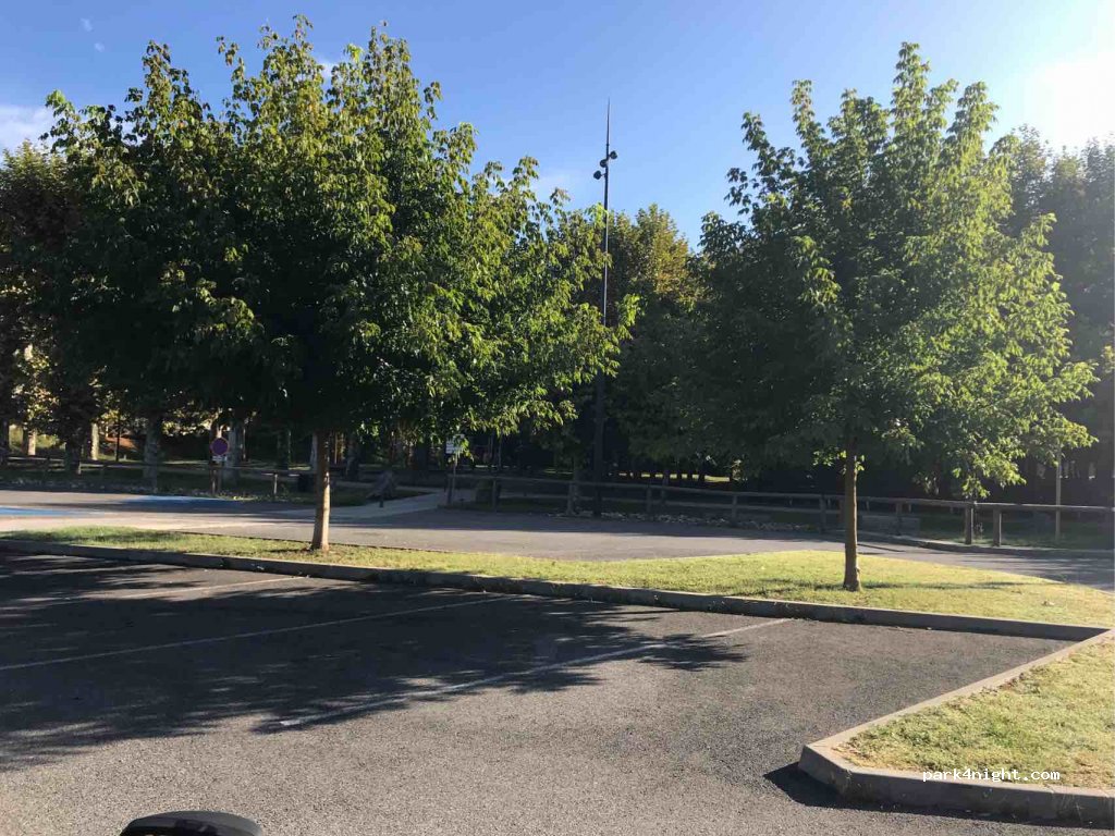 (31120) Roques - 2 Avenue Vincent Auriol — foto