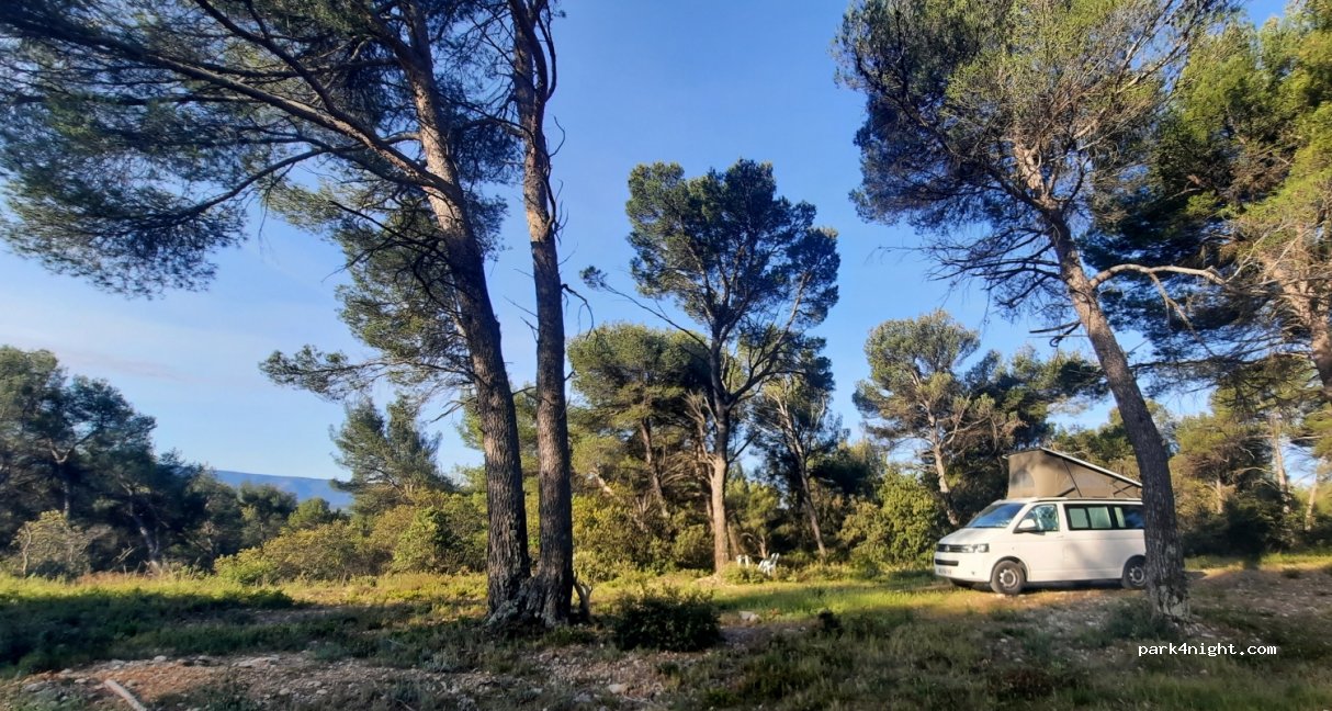 (84220) Gordes - Chemin des Grailles — foto