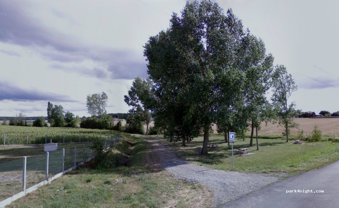 (86220) Dangé-Saint-Romain - 40-44 Route de Descartes — foto