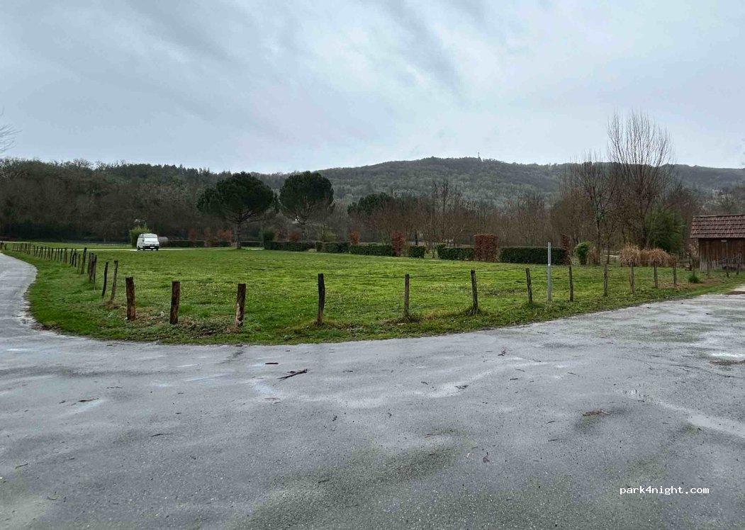 (46330) Saint-Cirq-Lapopie - Porte Roques — foto 4