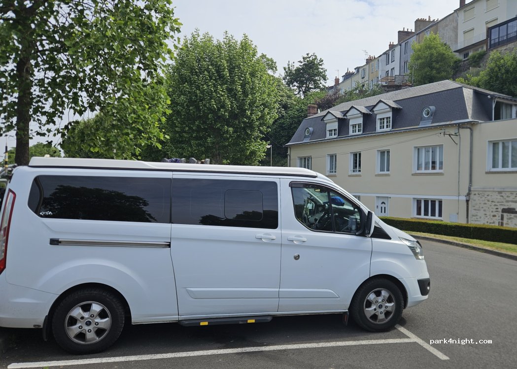 (72100) Le Mans - Quai Louis Blanc — foto 4