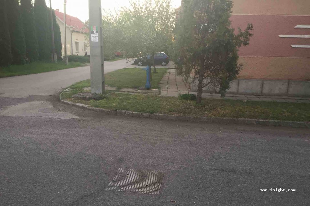 (6728) Szeged - 6 Gomba utca — foto 2