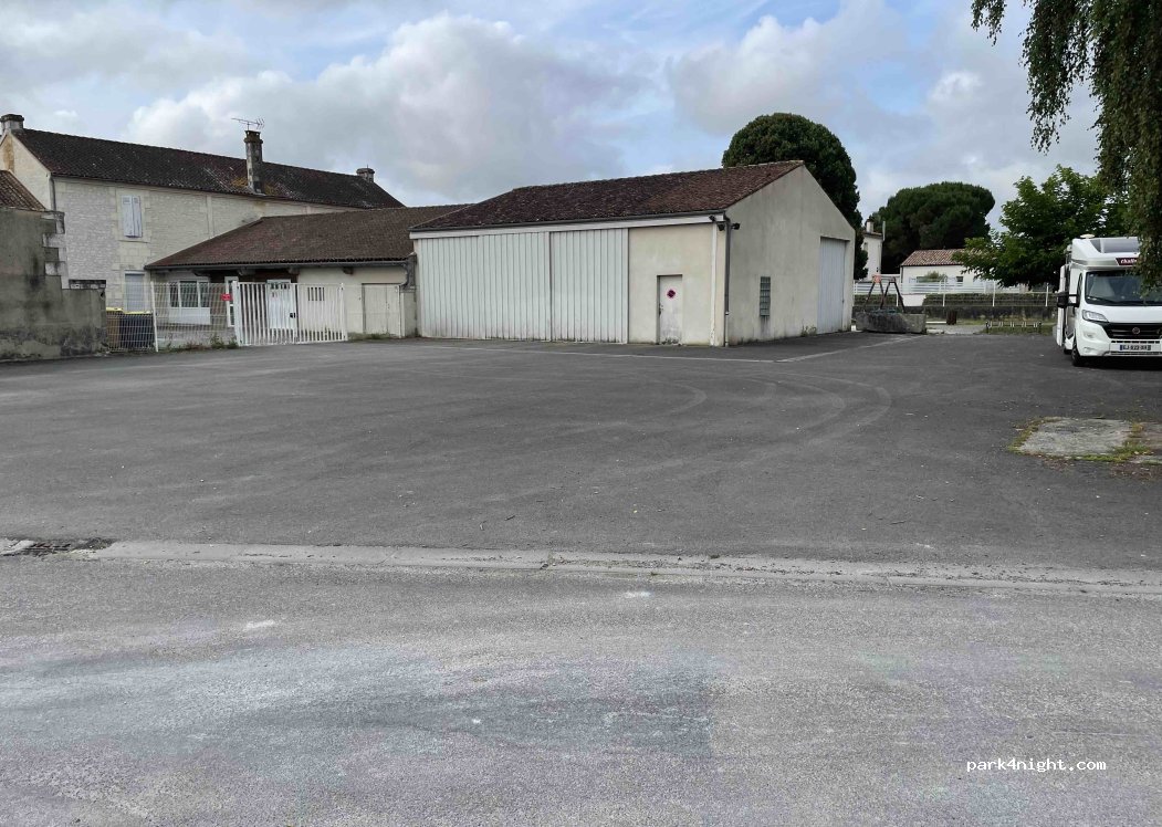 (17800) Salignac-sur-Charente - 4 Rue de la Poste — foto 5