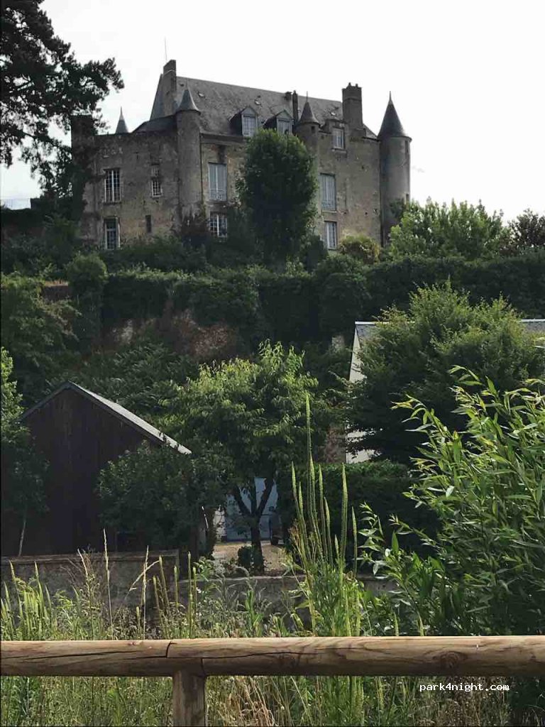 (37110) Château-Renault - Place Gaston Bardet — foto 2