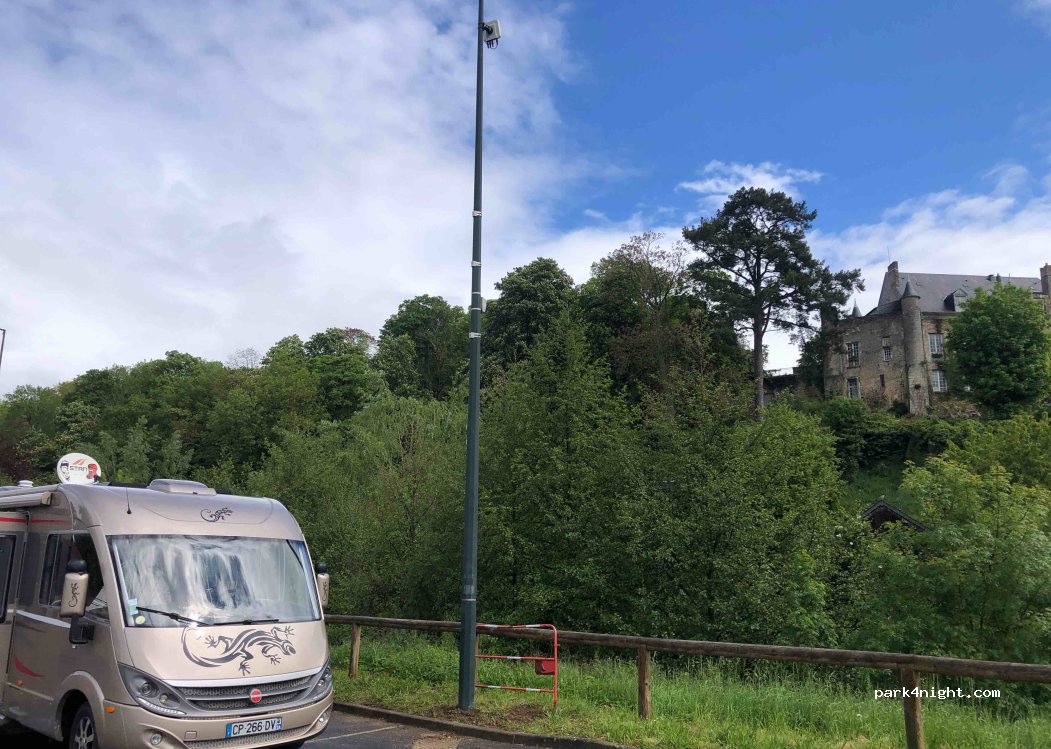(37110) Château-Renault - Place Gaston Bardet — foto 4