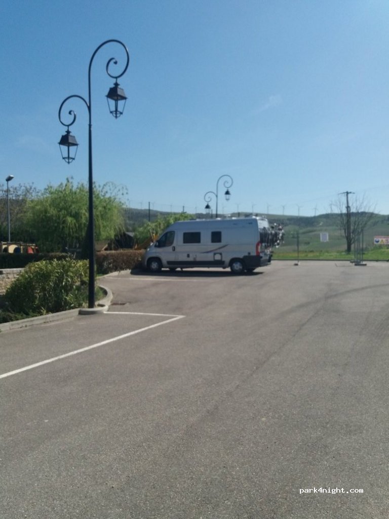 (11300) Roquetaillade - D421 — foto