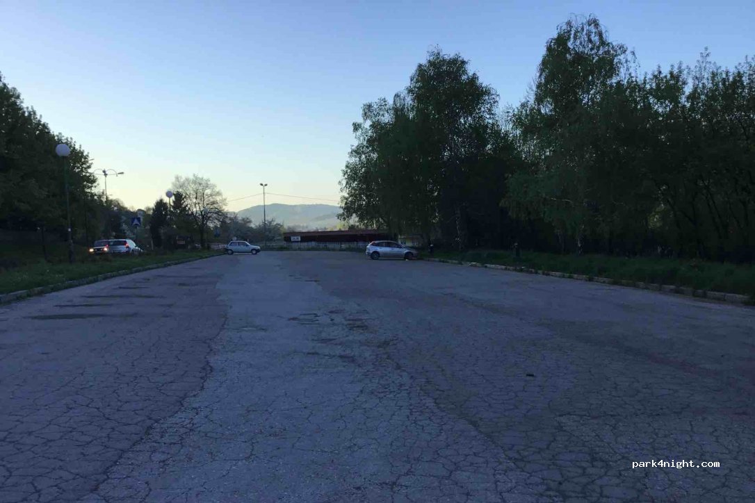 () Visoko - R443 — foto