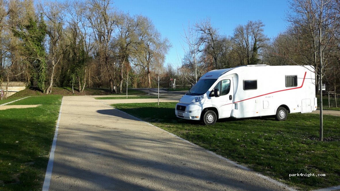 (16570) Marsac - Route de Saint-Jean — foto 2