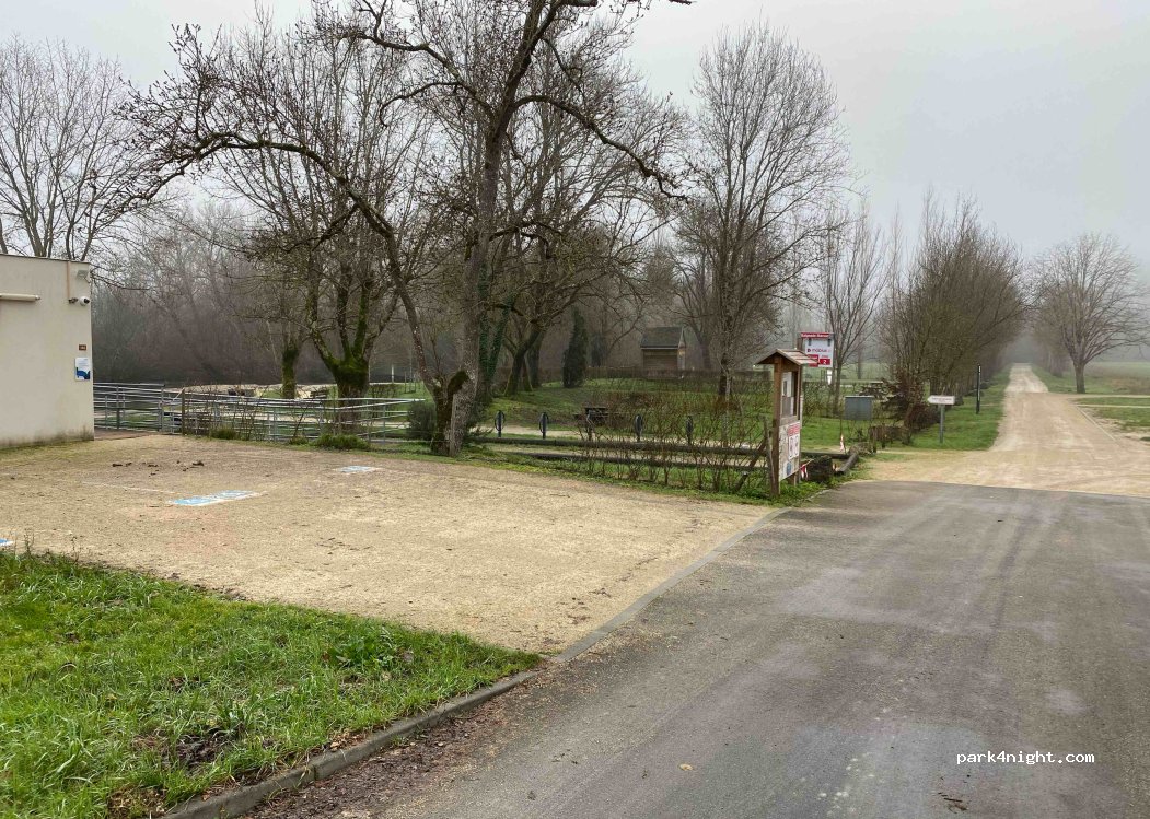 (16570) Marsac - Route de Saint-Jean — foto 4