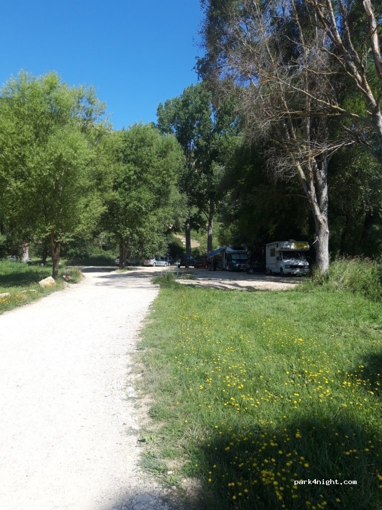 (84390) Monieux - D942 — foto 2