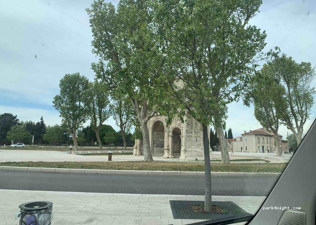 (84100) Orange - 2 Avenue Antoine Artaud — foto 3