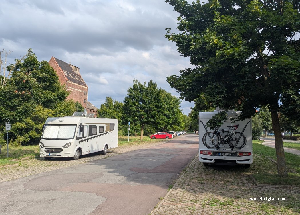 Wohnmobil- und Wohnwagenstellplatz Aschersleben — foto 5