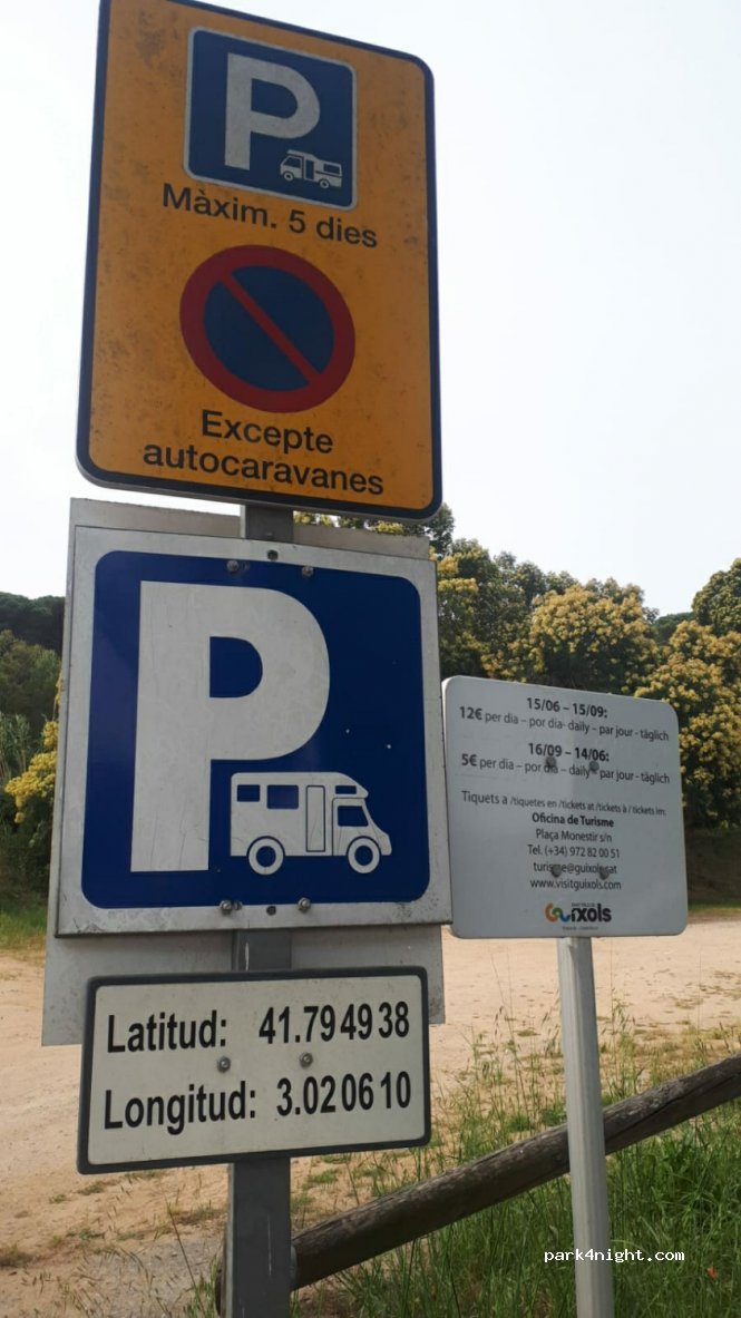 Área de autocaravanas Sant Feliu de Guíxols — foto 2
