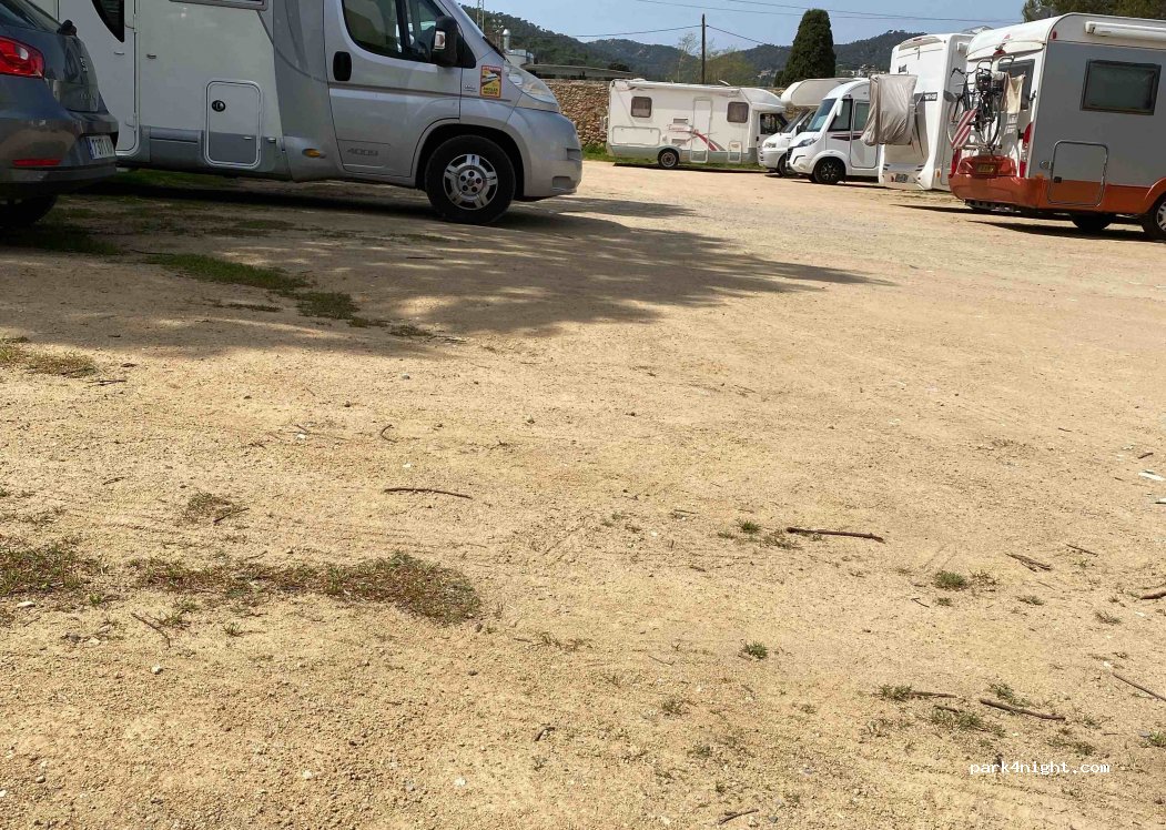Área de autocaravanas Sant Feliu de Guíxols — foto 3