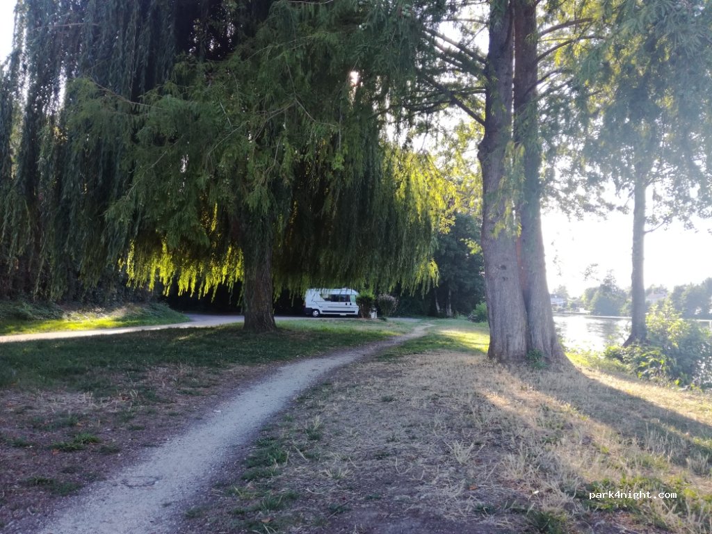 (89300) Joigny - Chemin du Port au Bois — foto