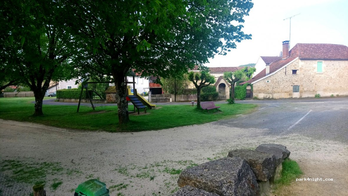 (24800) Corgnac-sur-l'Isle - 113 Le Bourg — foto 3