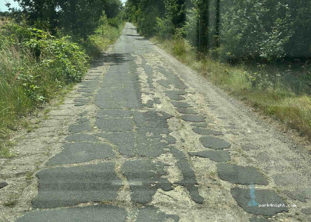 (04552) Borna - Unnamed Road — foto 4
