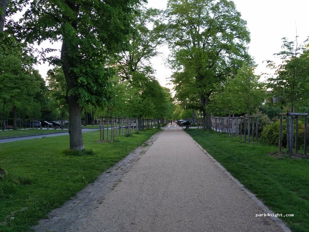 (92190) Meudon - 38 Avenue du Château — foto