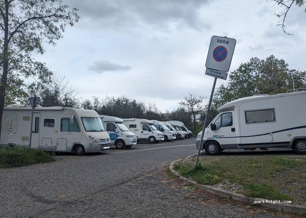 Parque de Autocaravanas Évora — foto 2