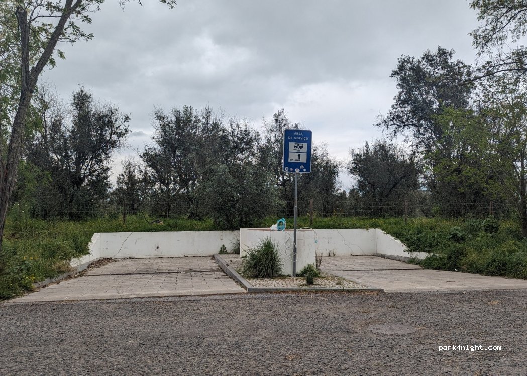 Parque de Autocaravanas Évora — foto 3