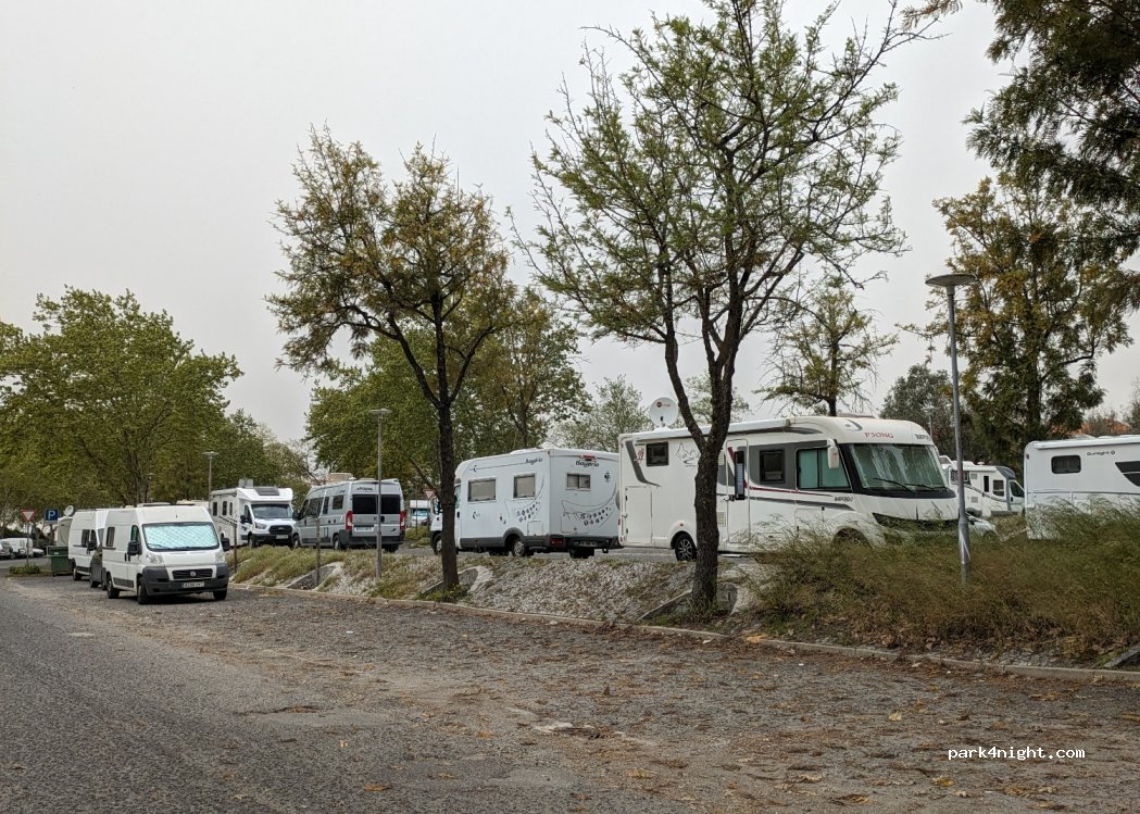 Parque de Autocaravanas Évora — foto 4