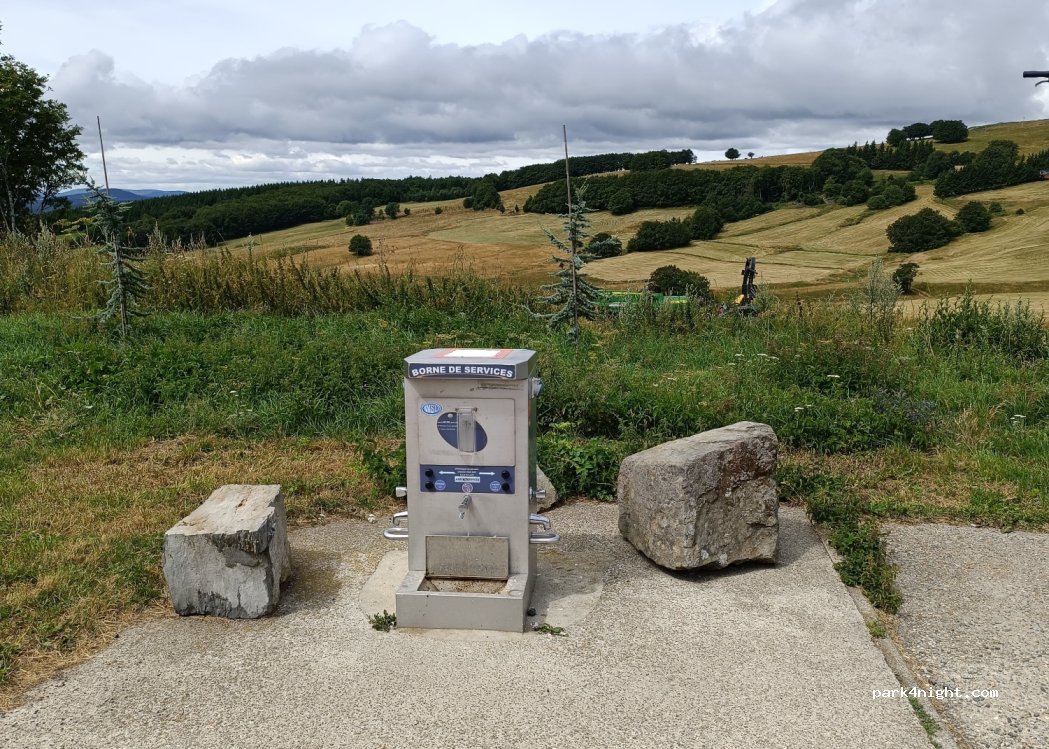 (07530) Lachamp-Raphaël - Le Village — foto 3