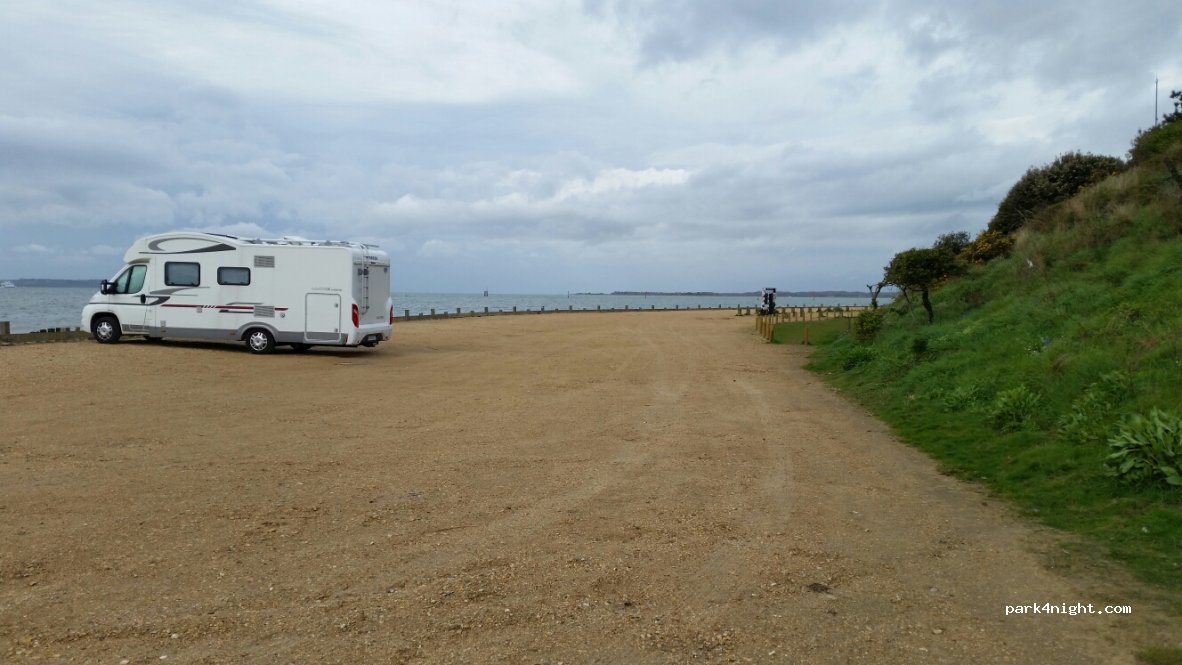 (SO45) Lepe - 2 Lepe Road — foto