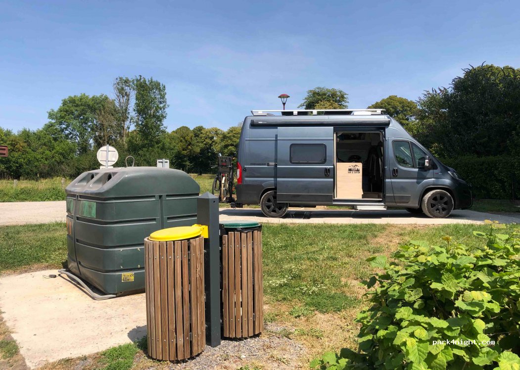 (08430) Launois-sur-Vence - Promenade Jules Mary — foto
