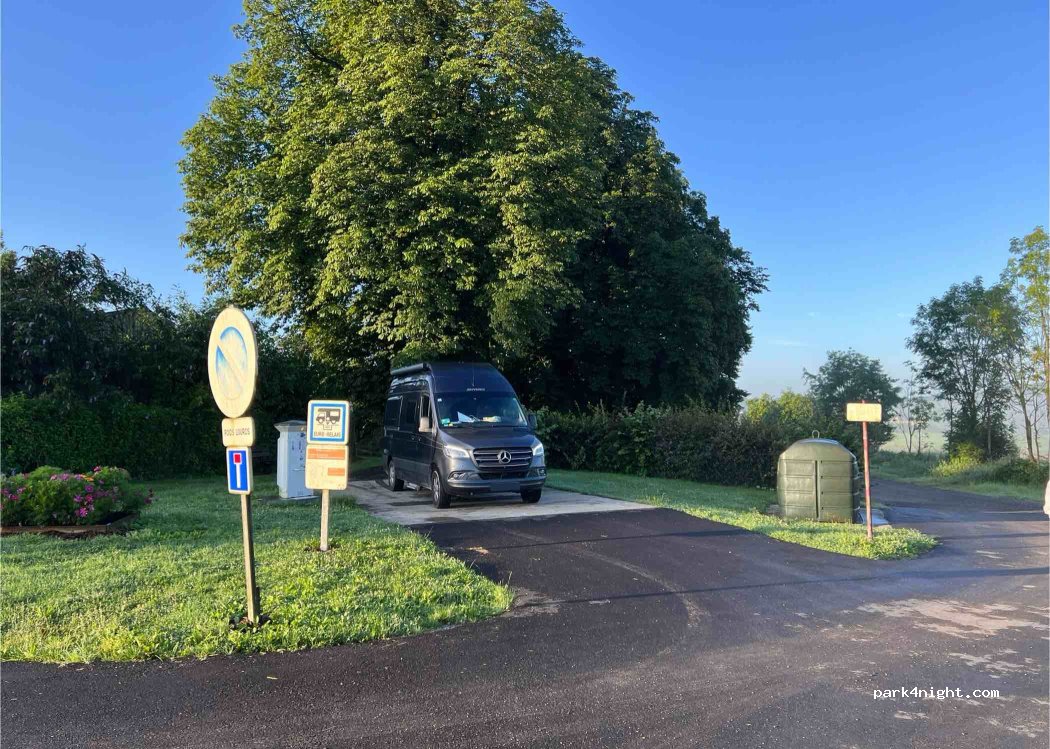 (08430) Launois-sur-Vence - Promenade Jules Mary — foto 3