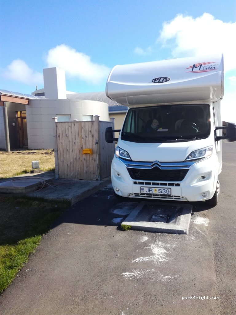 () Reykjanesbær - Fitjabraut — foto 2