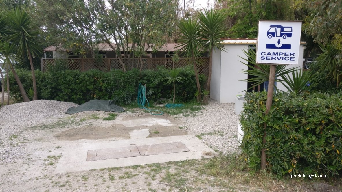 Camping Villagio dei Pini — foto