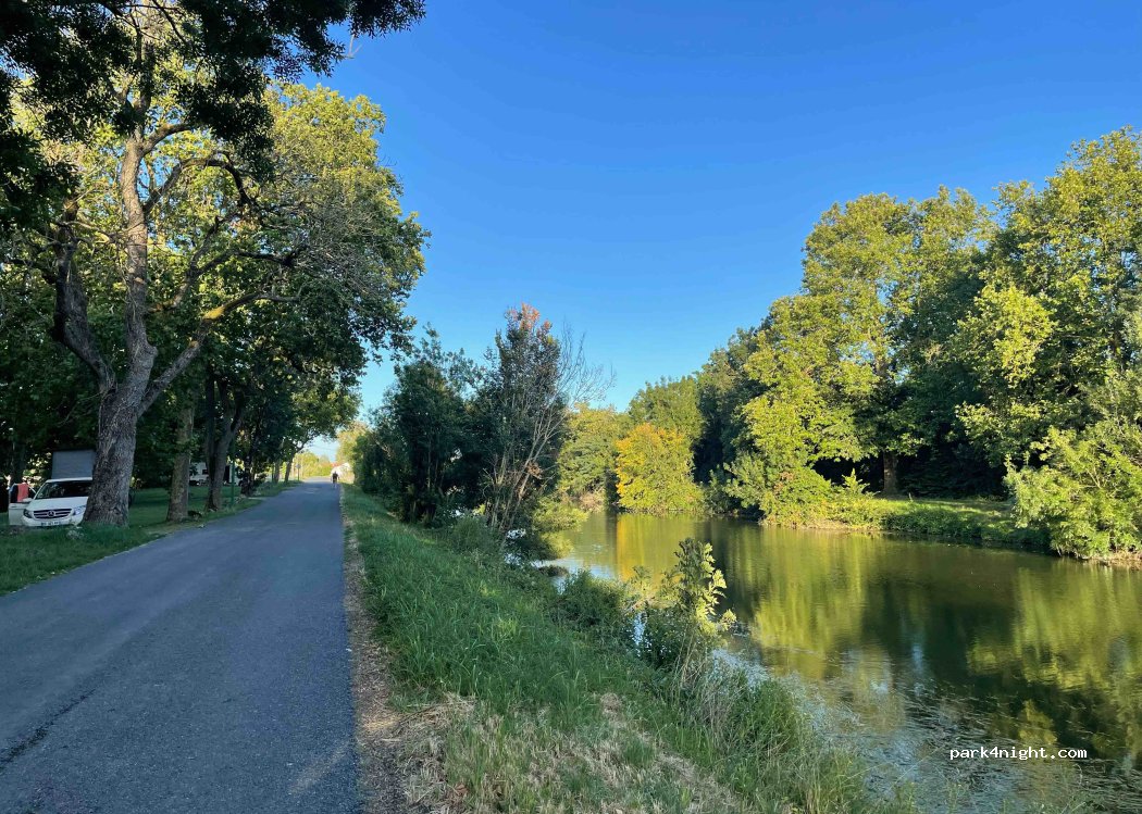 (17230) Marans - 119 Rue Rive Droite de la Sèvre — foto