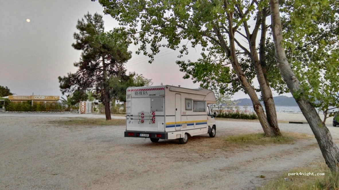 (640 11) Keramoti - Unnamed Road — foto