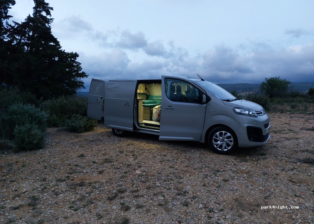 (11350) Tuchan - D611 — foto