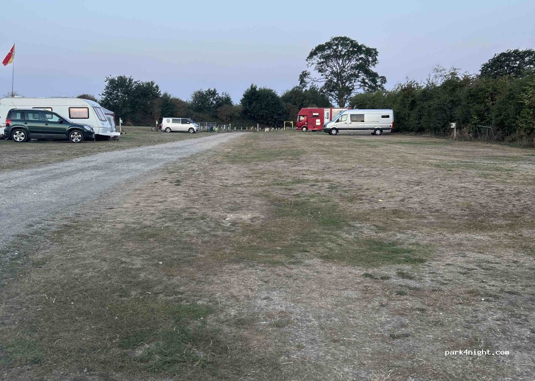 Squires Caravan Camping — foto 3