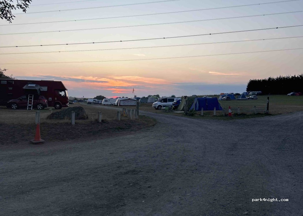Squires Caravan Camping — foto 5