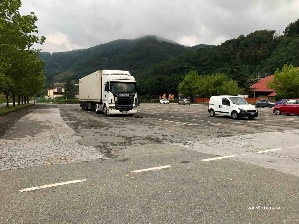 (16013) Campo Ligure - 48 Via San Michele — foto