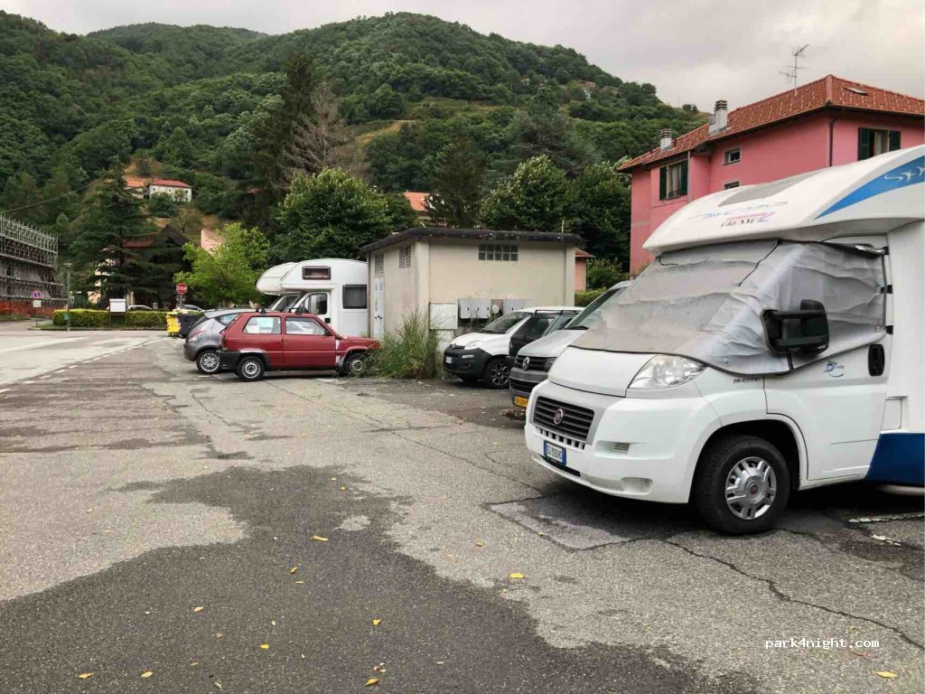 (16013) Campo Ligure - 48 Via San Michele — foto 2