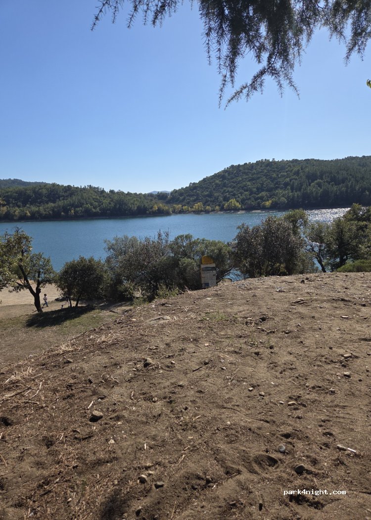(83440) Montauroux - Route du Lac — foto 4
