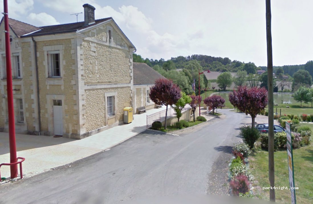 (24600) Celles - 59 Le Bourg — foto