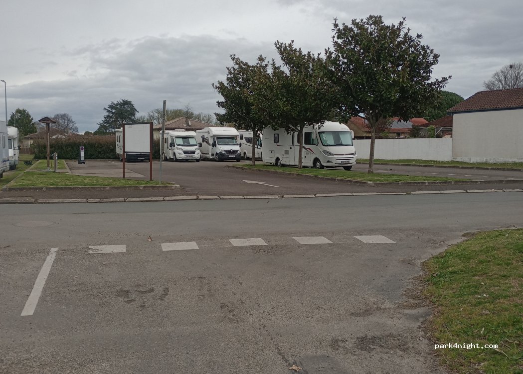 Area camper VILLENEUVE DE MARSAN — foto 5