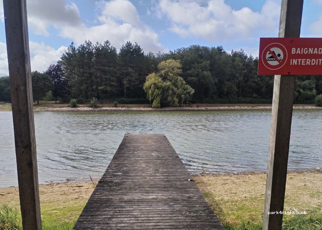 Plan d'eau d'Ayron — foto 3