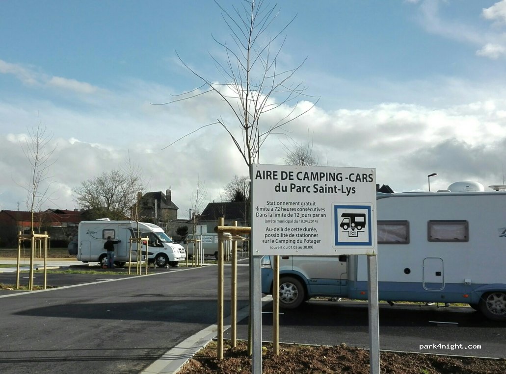 (50150) Sourdeval - 2 Rue Jean-Baptiste Janin — foto