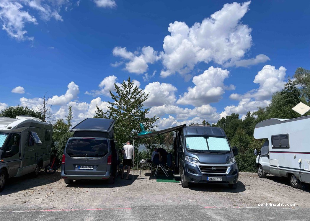 Wohnmobilstellplatz Altmainschleife Grafenrheinfeld — foto