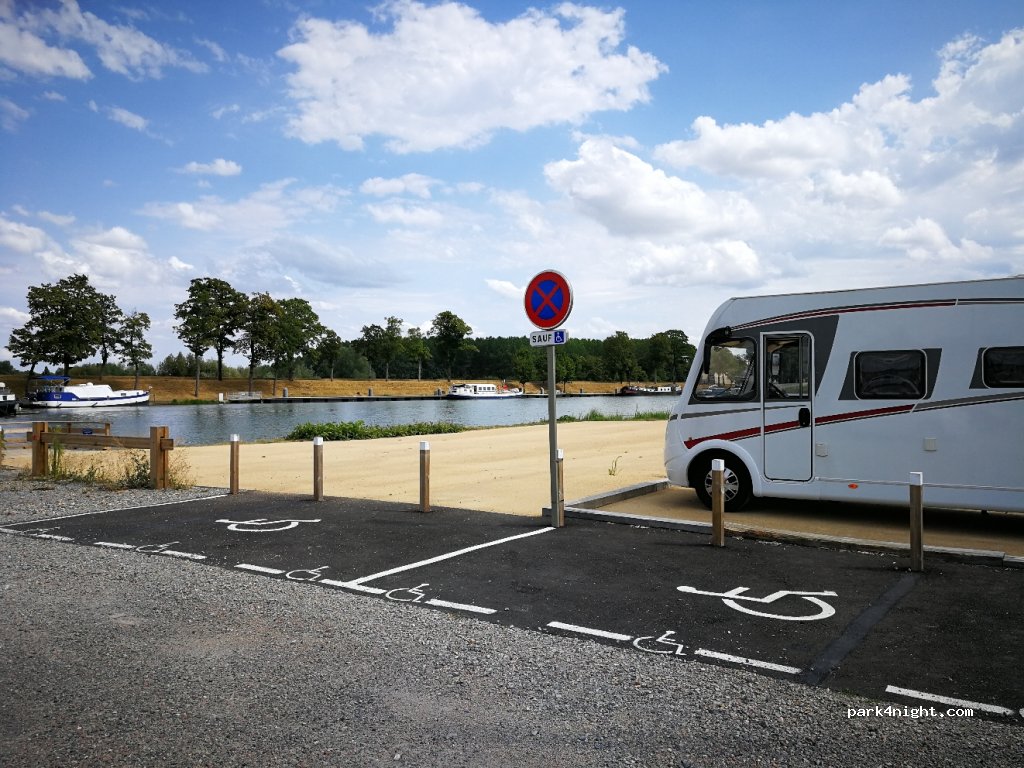 (58000) Sermoise-sur-Loire - 25 Route de Sermoise — foto