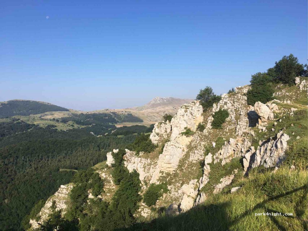(65010) Castel del Monte - Unnamed Road — foto 2