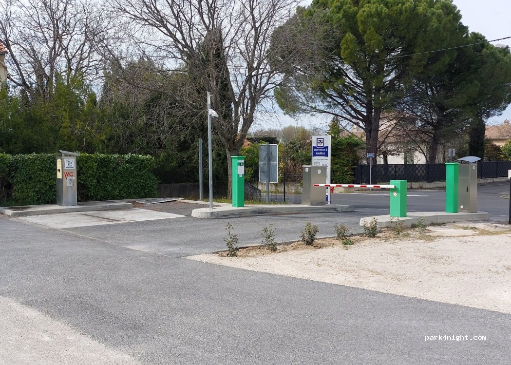 (84600) Valréas - 103 Route de Nyons — foto
