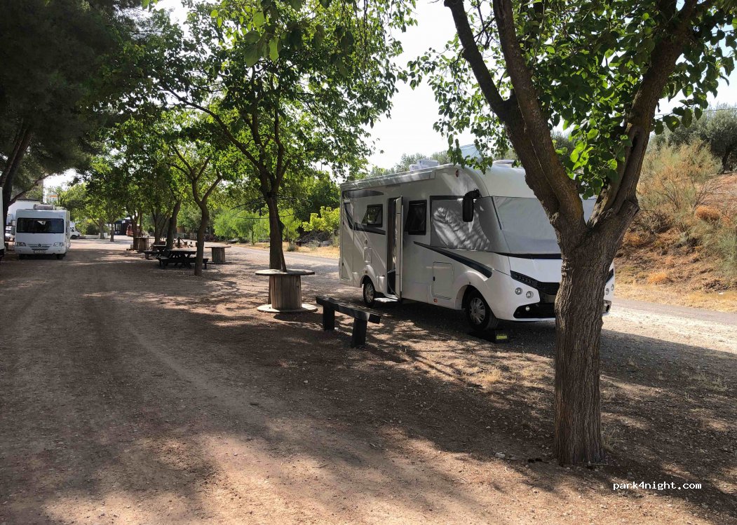 (14880) Luque - 21 Carretera de Córdoba — foto 2